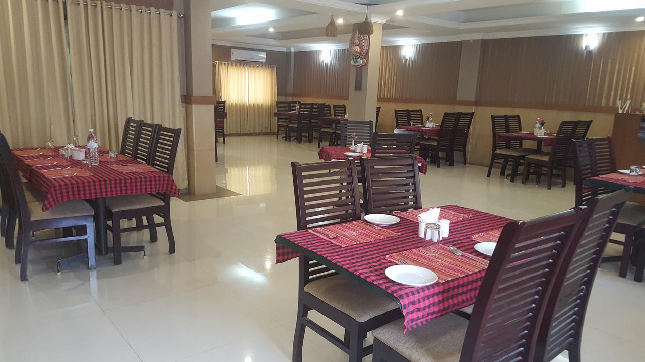 Sree Gokulam Residency Hotel Thrissur Екстериор снимка
