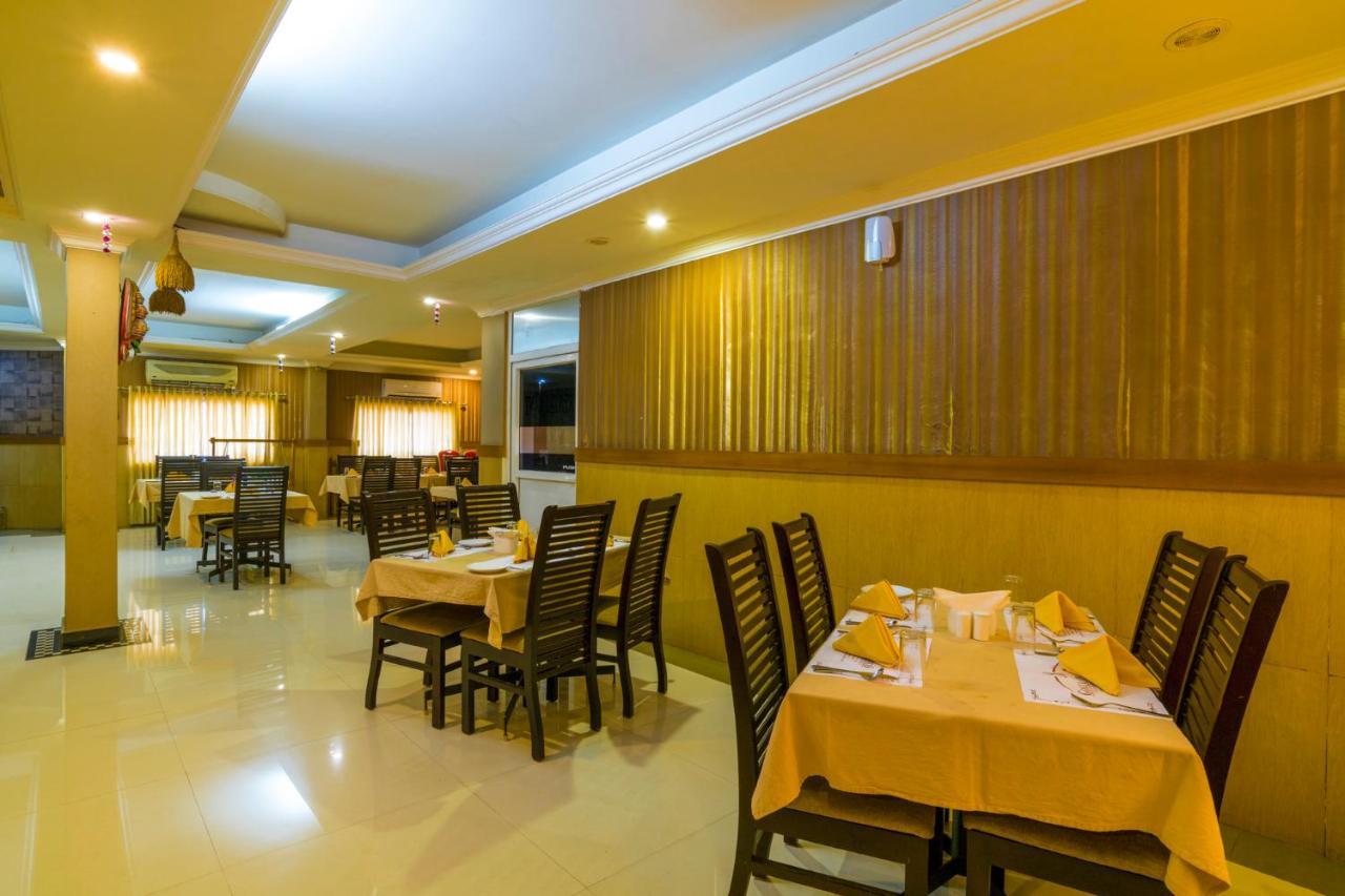 Sree Gokulam Residency Hotel Thrissur Екстериор снимка