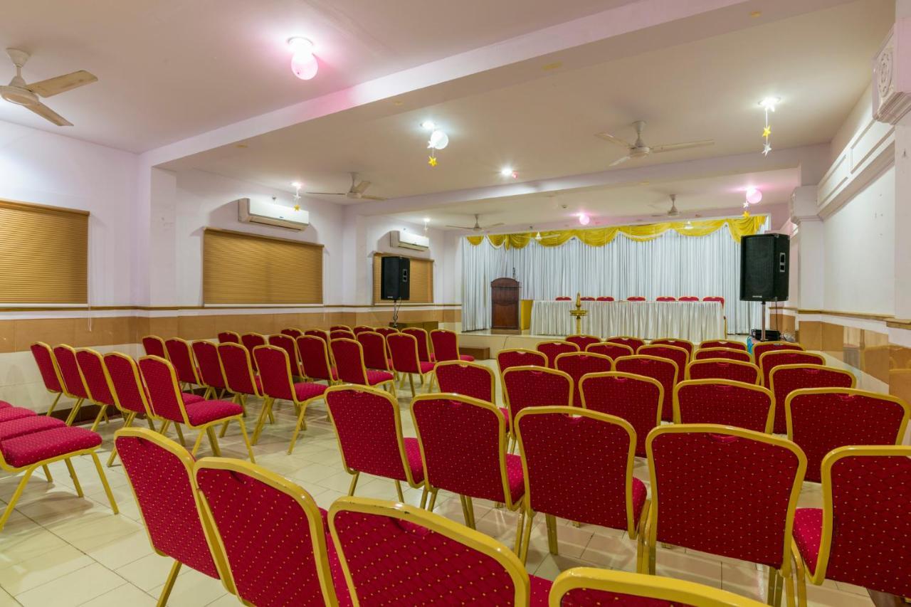 Sree Gokulam Residency Hotel Thrissur Екстериор снимка
