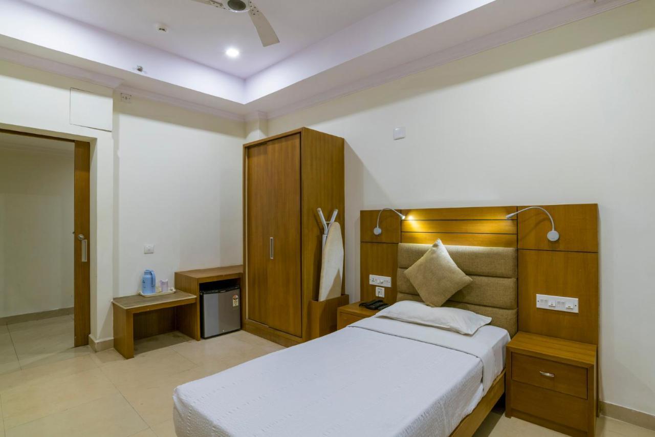 Sree Gokulam Residency Hotel Thrissur Екстериор снимка